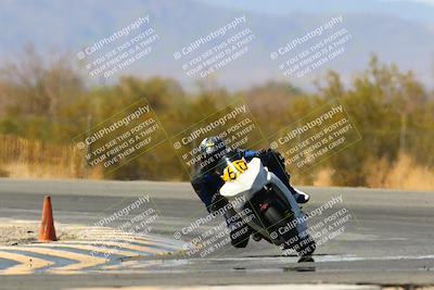 media/Apr-17-2022-CVMA (Sun) [[f474cfa795]]/Race 14 500 Supersport-350 Supersport (Holeshot)/